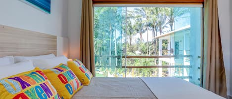 ميني بار وبديكورات فريدة لكل غرفة ومساحة عمل للكمبيوتر المحمول