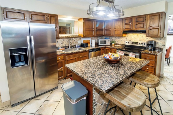 Refrigerador, microondas, horno, placa de cocina