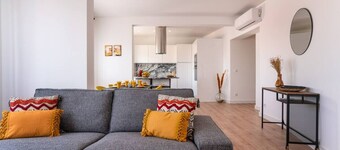 Downtown Portimão Apartment with River View & A/C by Lisbeyond