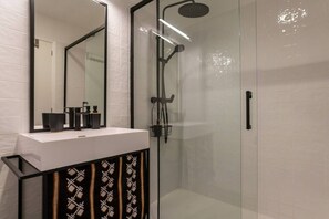 Hair dryer, towels