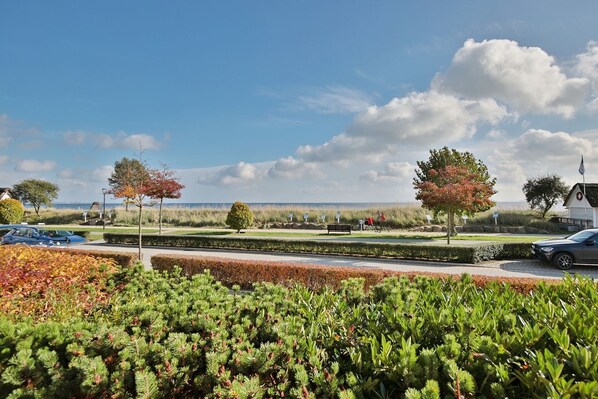Unclassified image, 1 of 25, button - Haus Strandallee 24 - Haus Strandallee 24 - Appartement Seemanns Meeresblick (Timmendorfer Strand)