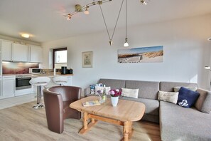 Unclassified image, 4 of 25, button - Haus Strandallee 24 - Haus Strandallee 24 - Appartement Seemanns Meeresblick (Timmendorfer Strand)