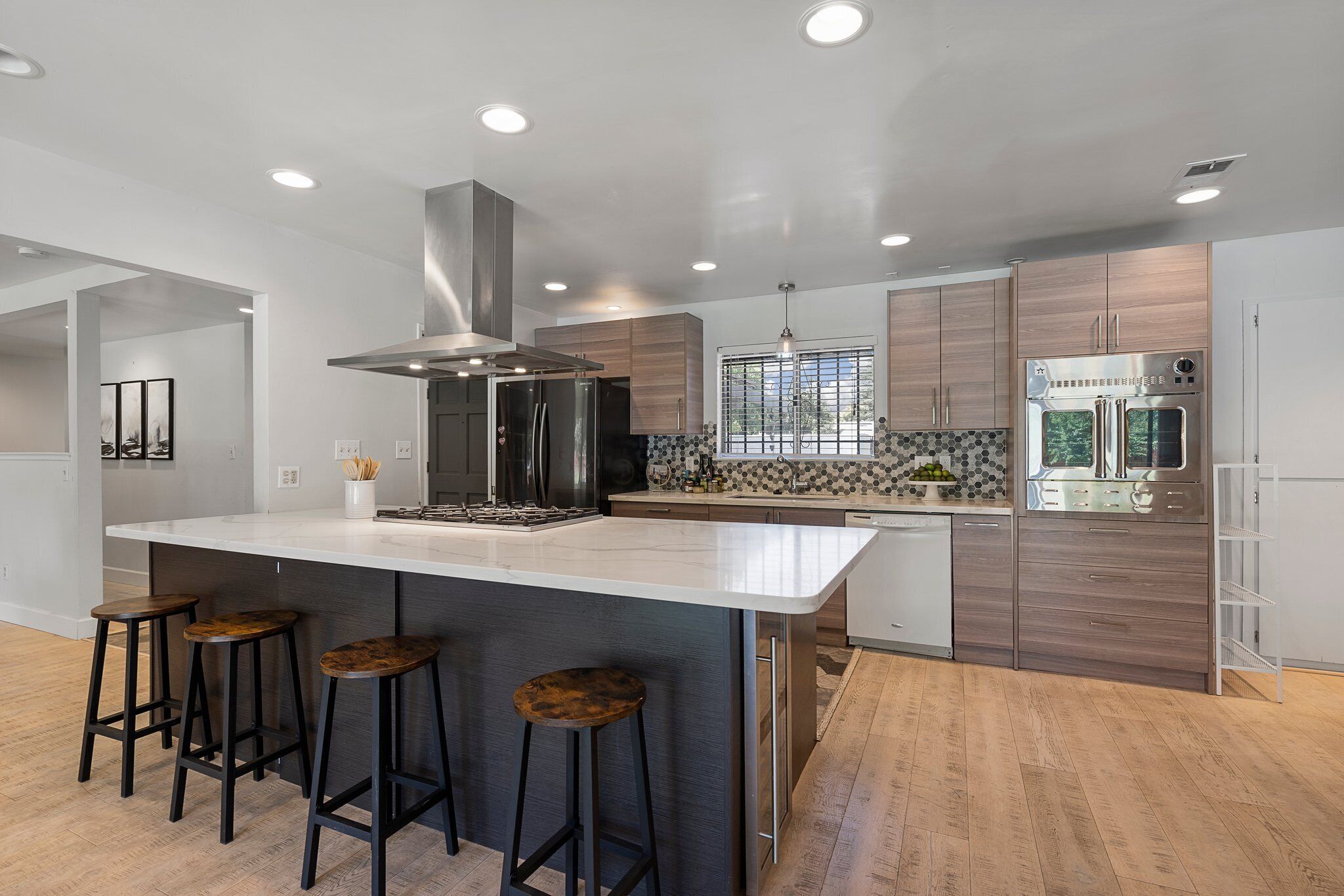 Tables à manger, îlots de cuisine