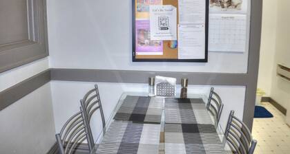 Studio w/Full Kitchen, Near MTU, Houghton, Keweenaw, Dining & on the Trail