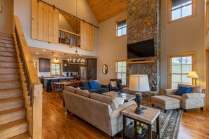 TV, fireplace - Constellation Prize at Monteagle: Experience Starry Night Skies From This Home 10min to Banner Elk! (Banner Elk)
