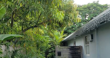 Wynwood Miami Tropical Hideaway Guest Suite