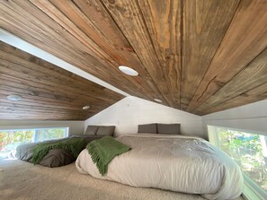 1 bedroom, WiFi, bed sheets - Menlo GA Tiny Home Experience! (Menlo)