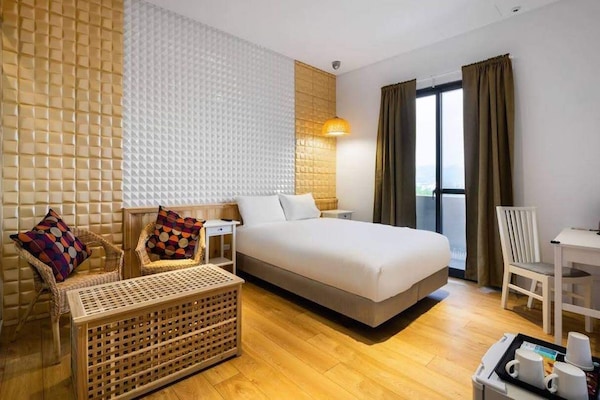 Dobbelt- eller tomannsrom – deluxe | Individuelt dekorert, individuelt innredet og skrivebord