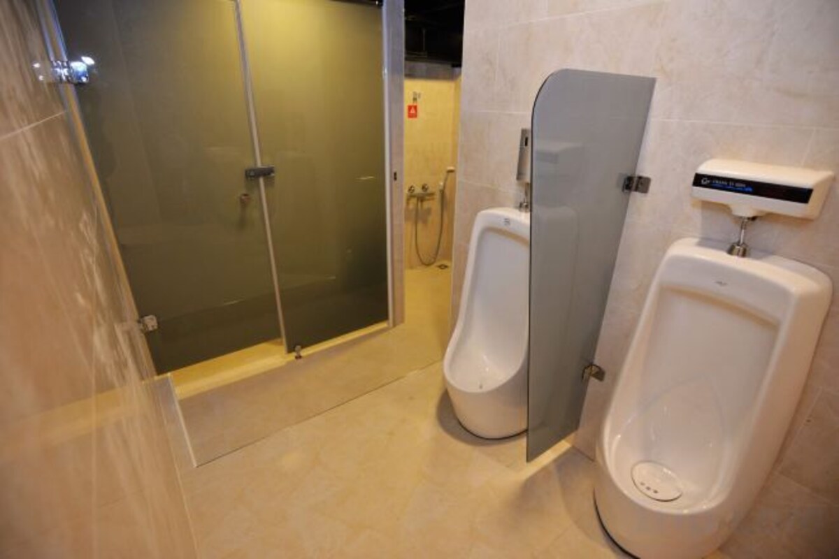Bathroom | Free toiletries, hair dryer, slippers, bidet