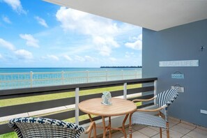 Property grounds - A Drop of The Sea | Amazing Ocean Front apartment! (Luquillo)