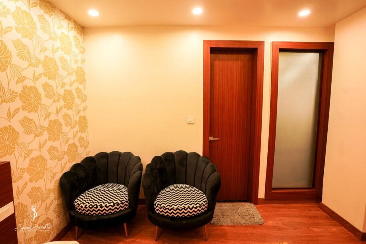 Deluxe Double Room | Down duvets, rollaway beds, free WiFi, bed sheets