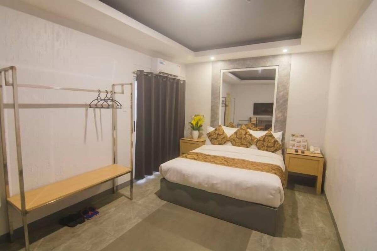 Deluxe Suite With Balcony