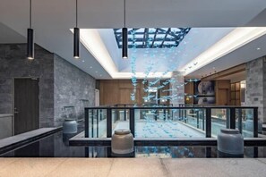 Indoor pool - Manyuegu Holiday Hotel (Xiangyun)