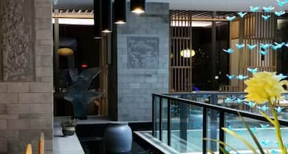 Manyuegu Holiday Hotel