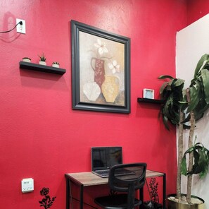Interior - Spacious Efficiency Apt ROOM #5 (Dallas)
