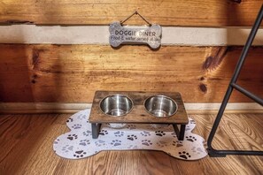 Interior - Laceys Place by Beyond Expectations with Hot Tub (Sevierville)