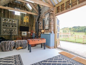 4 bedrooms, individually decorated, individually furnished, free WiFi - Pen Bont Home Farm (Brecon)