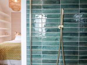 2 bedrooms, individually decorated, individually furnished, free WiFi - 1 Caddaford Barns (Buckfastleigh)