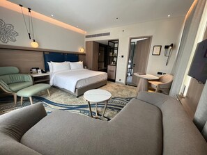 Minibar, in-room safe, desk, blackout curtains - Fortune Walkway Mall, Haldwani - Member ITC Hotels' Group (Haldwani)