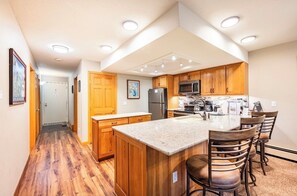 Condo, Multiple Beds, Pool Access, City View | Private kitchen | Fridge, microwave, oven, stovetop