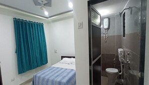 Deluxe Double Room - Starlight Resort (Alibag)