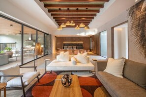 Fernseher, Netflix, Streaming-Dienste, Stereoanlage