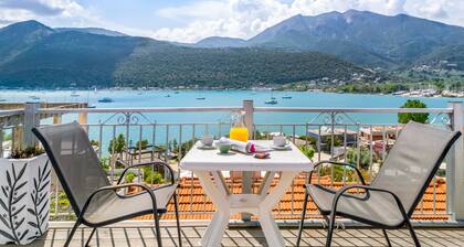 Apartment 'Chakalaka - Suite with Sea View' with Sea View, Wi-Fi and Air Conditioning