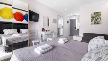 Iron/ironing board, free WiFi, bed sheets