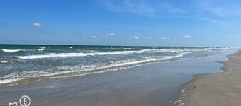 Beechwood Bungalow - Dual Water Views, Ocean & Bay!