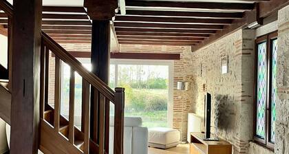 Villa Le Parc de Gouts â Votre grand domaine avec piscine chauffĂ©e et Ă©tang privĂ© Ă Aiguillon