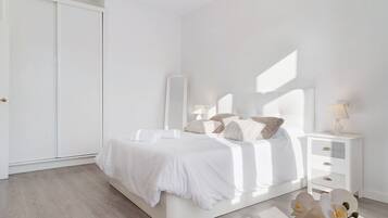 3 sovrum, strykjÀrn/strykbrÀda, gratis wi-fi och sÀngklÀder