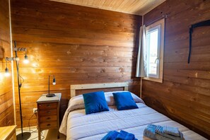 1 bedroom, iron/ironing board, free WiFi, bed sheets - Holiday Home "Etna Stables" with Sea View, Whirlpool & Wi-Fi (piedimonte etneo)