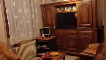 TV, DVD player