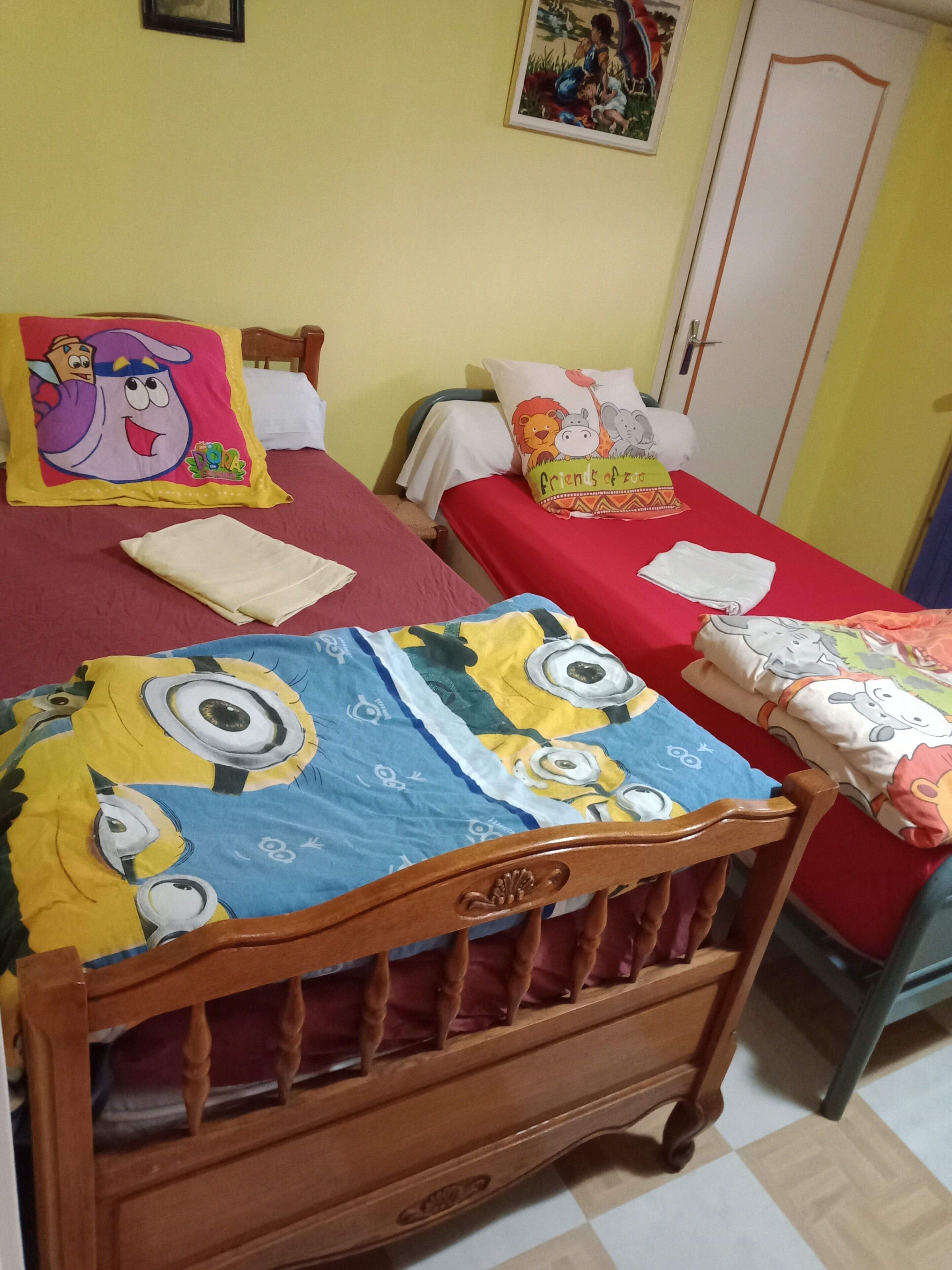 3 bedrooms, iron/ironing board, free WiFi, bed sheets