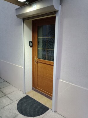Exterior detail - Holiday Home "complète" with Balcony & Wi-Fi (Montluçon)
