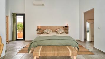 3 slaapkamers, een strijkplank/strijkijzer, gratis wifi, beddengoed