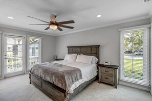 3 bedrooms, iron/ironing board, free WiFi, bed sheets - Sandy Dunes - Cozy 3BR w/ beach, pool & sunroom (Ponte Vedra Beach)