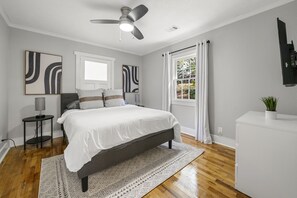 2 dormitorios, tabla de planchar con plancha, wifi gratis y ropa de cama