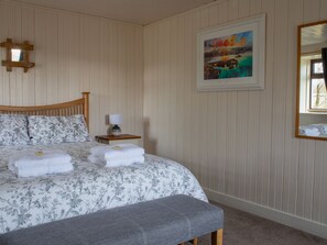 3 bedrooms, free Internet