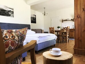 Individually furnished, iron/ironing board, bed sheets - Domek Gabi (Zakopane)