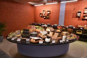 Tägliches großes Frühstück (500 INR pro Person)