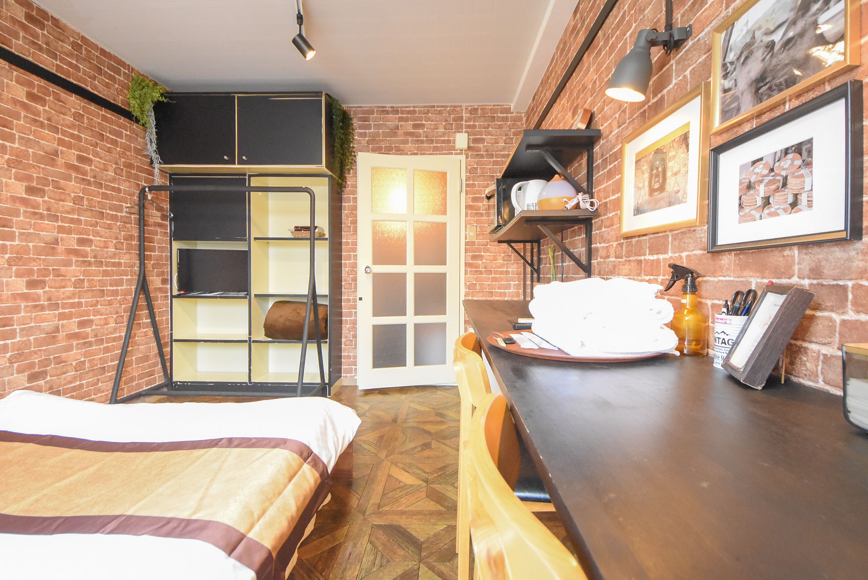 基础公寓, 1 张双人床, 无烟房, 复式 | 1 多间卧室、特色装修、特色家居、办公桌