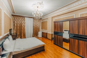 豪華公寓 | 3 間臥室、高級寢具、書桌、遮光布/窗簾