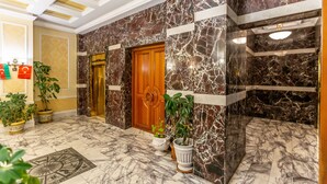 Front of property - Nizami Street Royal Luxury Apartment (Baku)