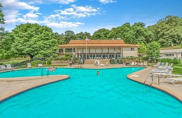 Indoor pool, outdoor pool