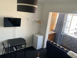 Quadruple Room | Individually decorated, free WiFi, bed sheets - Liberdade Esquerdo (Braga)