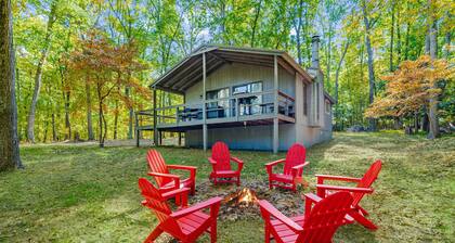 Spacious w/Hot Tub, Fire Pit, Deck, Grill and WiFi