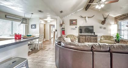 Kerrville Gem! | Firepit & Grill