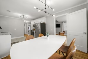 Dining - Cozy 4BR Cottage in Downtown Warm Springs (Warm Springs)
