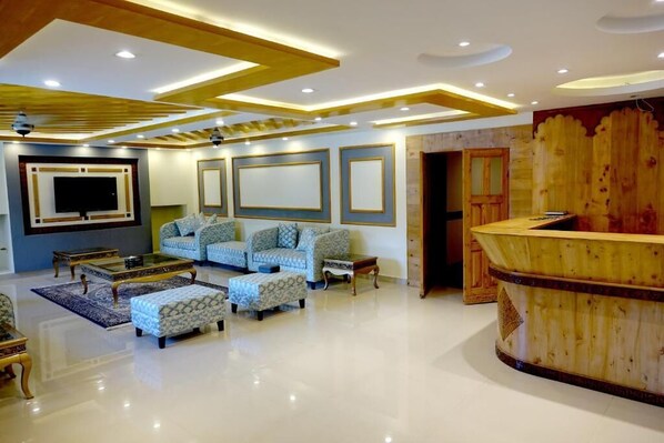 로비 좌석 공간